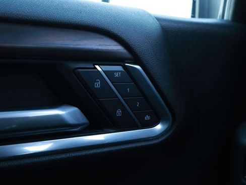 Used 2025 GMC Sierra 1500 SLT image 21