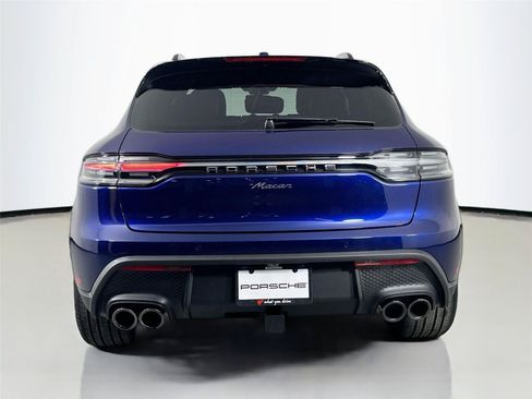 Certified 2026 Porsche Macan AWD/4WD image 6