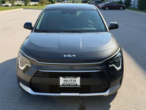 Used 2026 Kia Niro LX FWD image 2