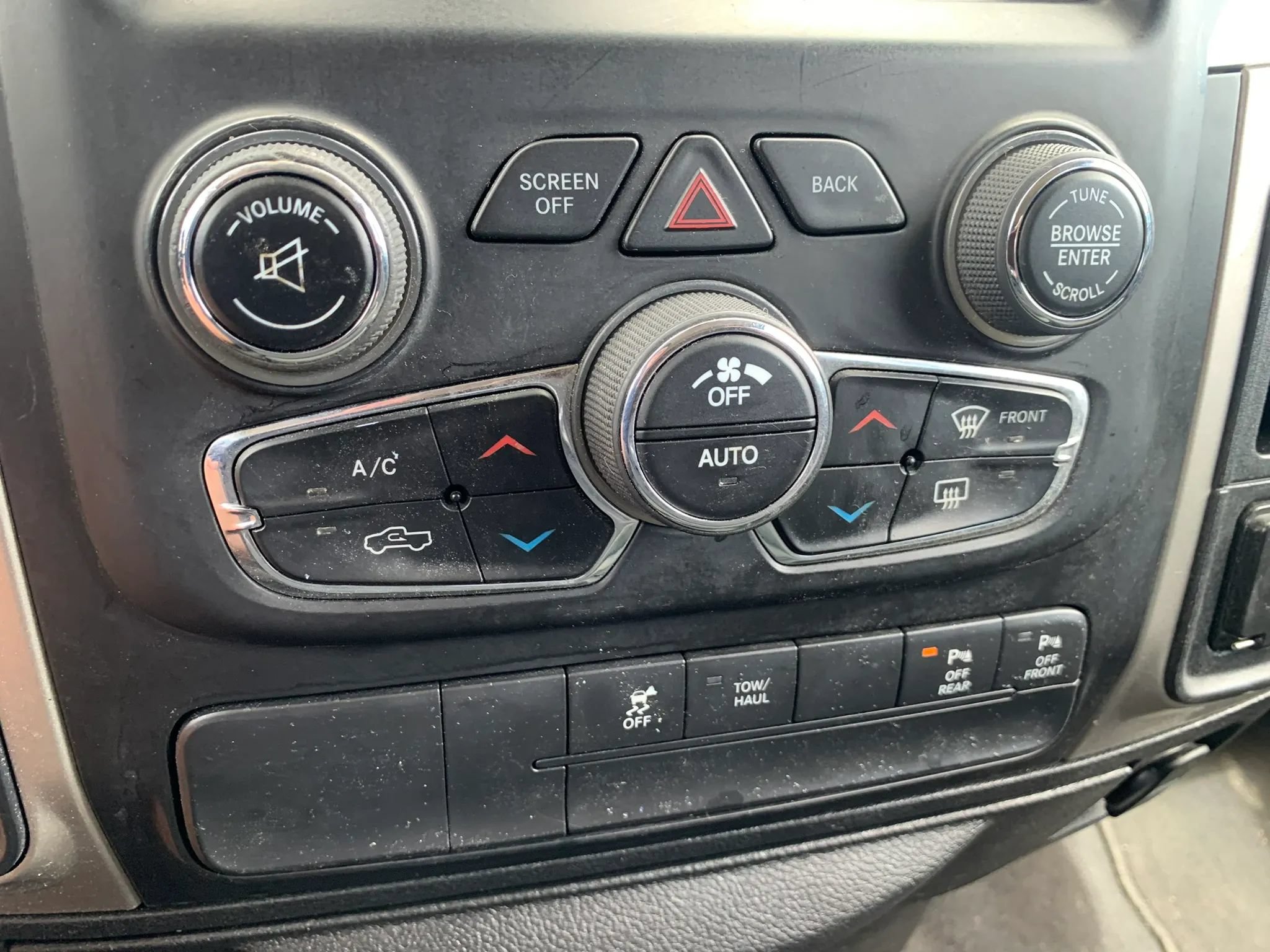 Used 2019 RAM 1500 Big Horn RWD image 24