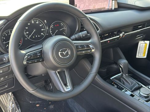 New 2026 MAZDA MAZDA3 Hatchback w/Premium Plus Pkg image 19