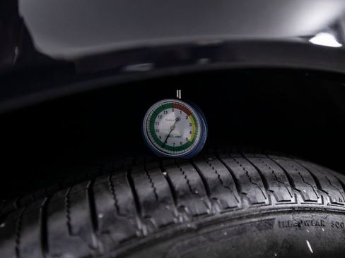 Used 2025 BMW X7 xDrive40i w/ M Sport Package image 50