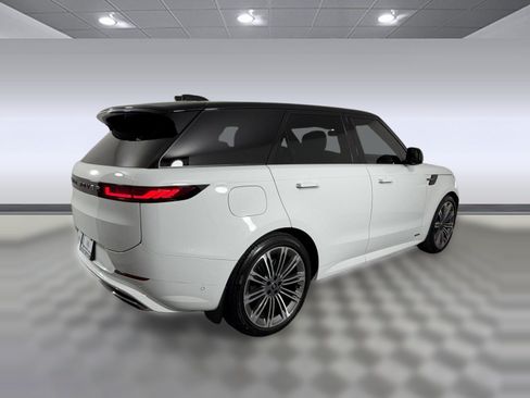 Used 2025 Land Rover Range Rover Sport Autobiography AWD/4WD image 9