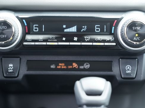 Used 2024 Toyota RAV4 XLE w/ Convenience Package FWD image 24