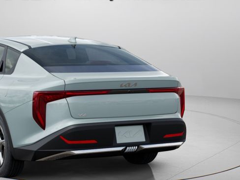 New 2026 Kia K4 FWD image 6