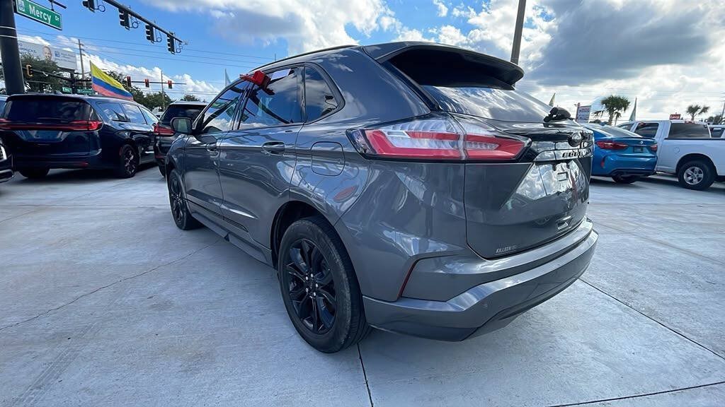 Used 2024 Ford Edge SE w/ Black Appearance Package AWD/4WD image 3