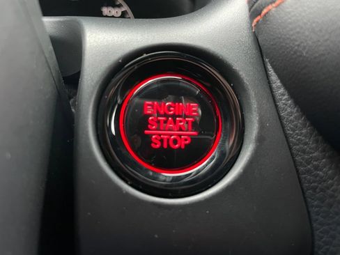Certified 2025 Honda HR-V Sport image 21