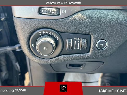Used 2020 Jeep Cherokee Limited AWD/4WD image 17