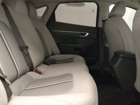 Used 2021 Hyundai Sonata SE image 19