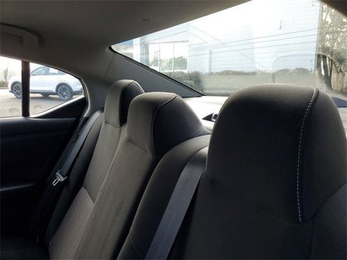 Used 2024 Nissan Sentra SV image 9