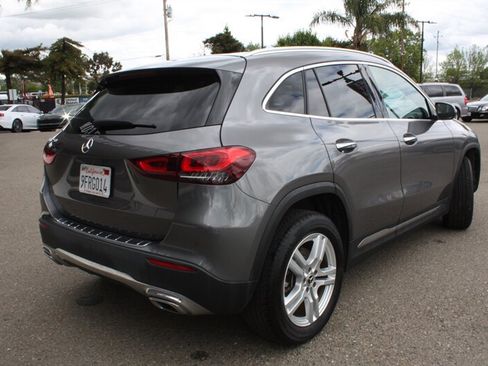 Used 2023 Mercedes-Benz GLA 250 w/ Premium Package image 4