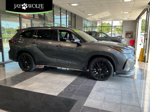 Certified 2023 Toyota Highlander XSE AWD/4WD image 1