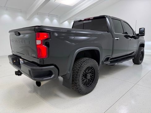 Used 2022 Chevrolet Silverado 2500 LTZ w/ LTZ Convenience Package AWD/4WD image 6