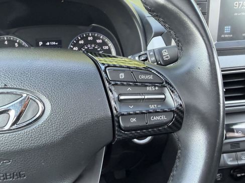 Used 2018 Hyundai Kona Limited AWD/4WD image 30