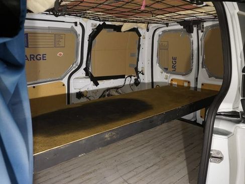 Used 2022 Ford Transit Connect XL FWD image 18