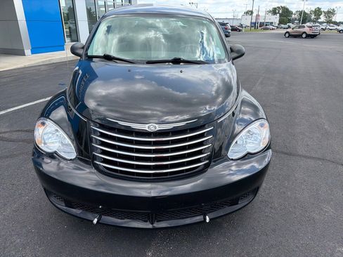Used 2006 Chrysler PT Cruiser FWD image 2