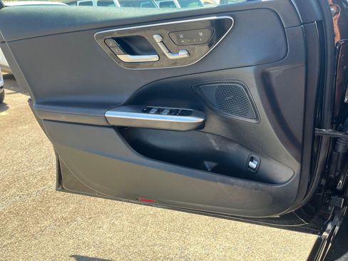 Used 2024 Mercedes-Benz C 300 4MATIC Sedan image 18