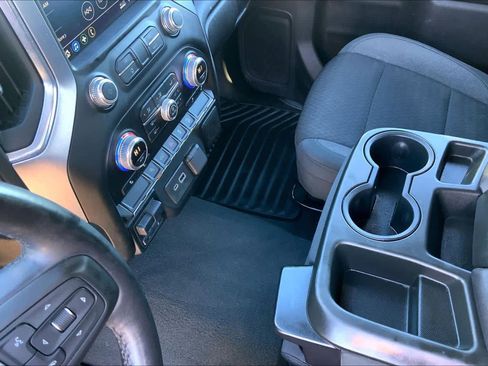 Used 2020 GMC Sierra 1500 Elevation w/ Elevation Value Package image 16