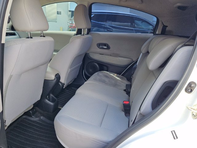 Used 2016 Honda HR-V LX image 11