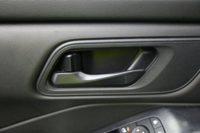 Used 2024 Nissan Rogue S AWD/4WD image 11
