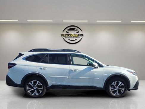 Used 2021 Subaru Outback Limited image 8