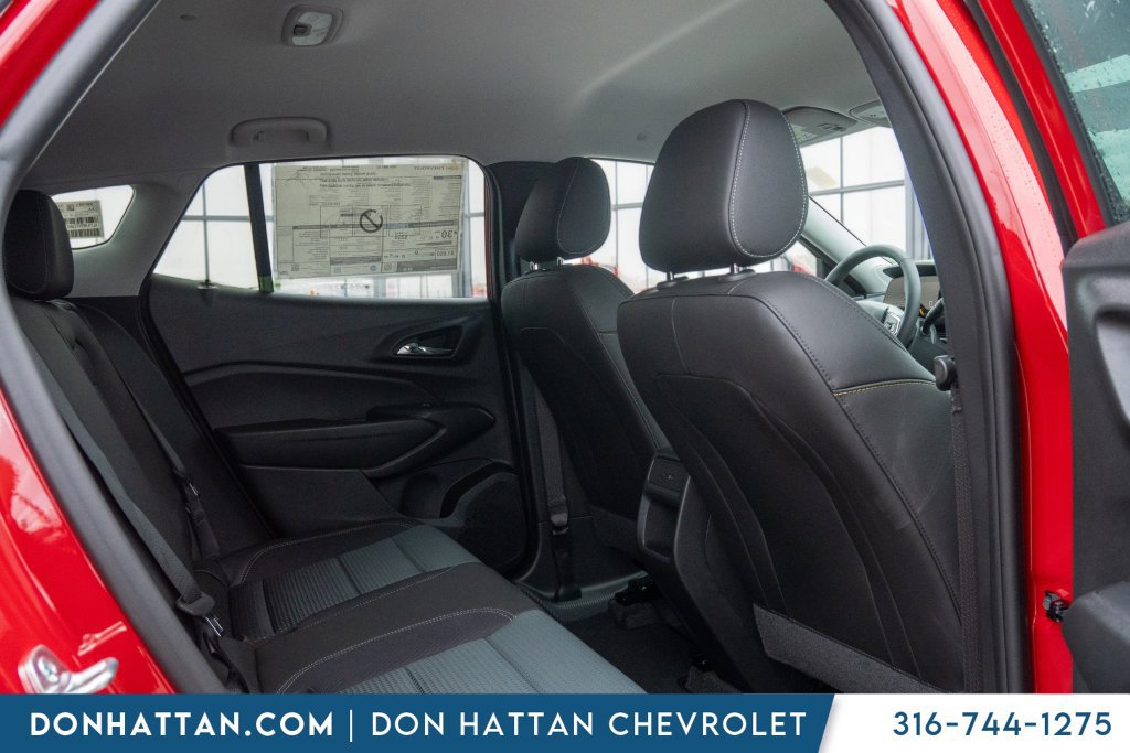 New 2026 Chevrolet Trax LT w/ LT Convenience Package FWD image 20