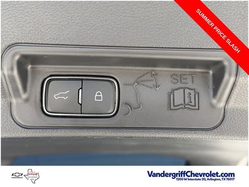 Used 2025 Ford Explorer ST AWD/4WD image 31