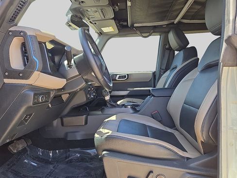 Used 2022 Ford Bronco Wildtrak AWD/4WD image 21