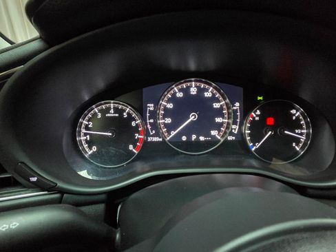 Used 2021 MAZDA MAZDA3 s image 27