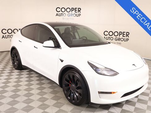 Used 2022 Tesla Model Y Performance AWD/4WD image 1