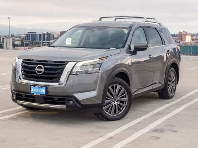 Certified 2022 Nissan Pathfinder SL w/ SL Premium Package