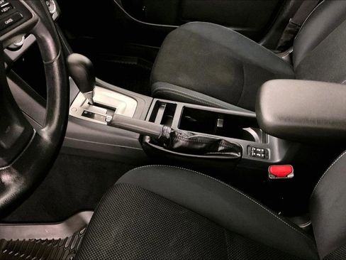Used 2015 Subaru Crosstrek 2.0i Premium image 15
