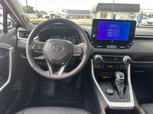 Used 2024 Toyota RAV4 Limited image 15