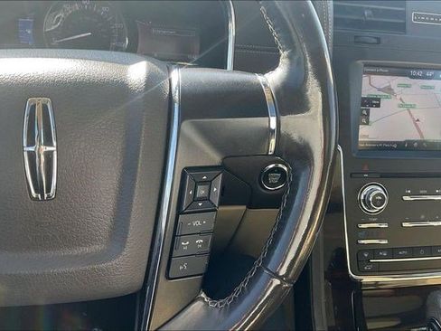 Used 2015 Lincoln Navigator 2WD w/ Equipment Group 101A Reserve image 23