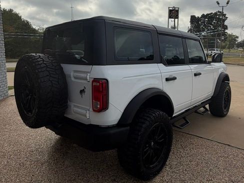 Used 2025 Ford Bronco 4-Door AWD/4WD image 8