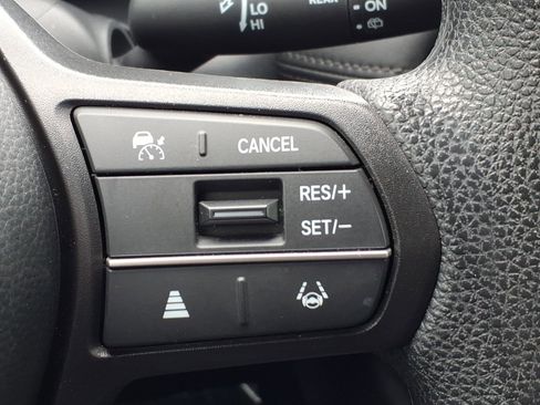 Used 2024 Honda HR-V LX image 33