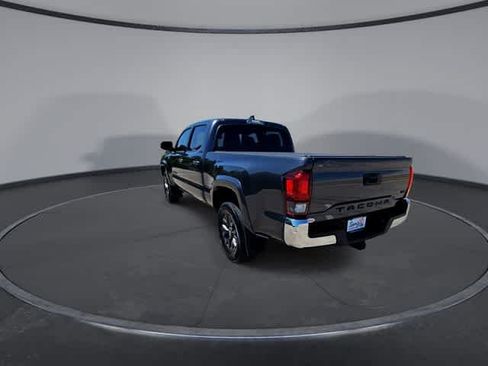 Used 2022 Toyota Tacoma SR5 RWD image 6
