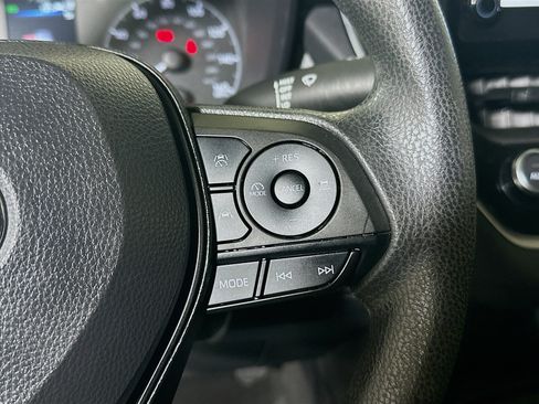 Used 2024 Toyota Corolla LE w/ LE Convenience Package FWD image 17