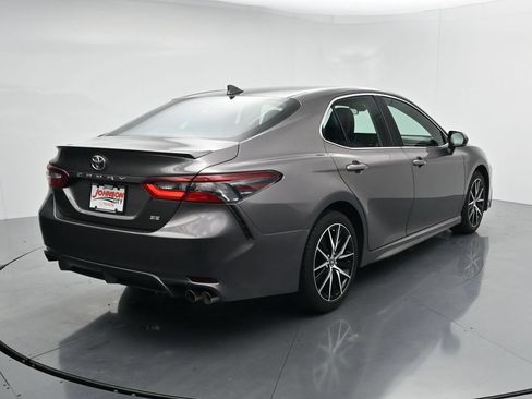 Used 2024 Toyota Camry SE FWD image 7