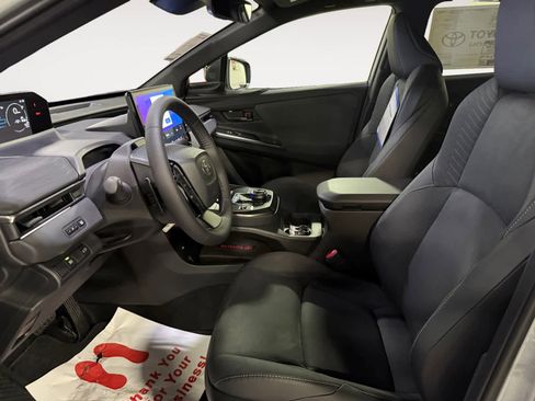 New 2026 Toyota C-HR image 11