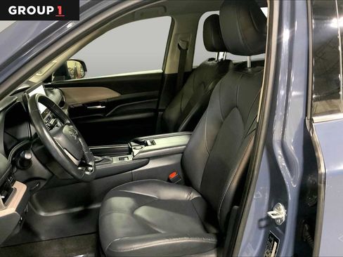 Certified 2024 Toyota Grand Highlander AWD image 8