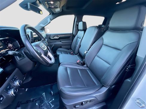 Used 2025 GMC Sierra 1500 SLT image 20