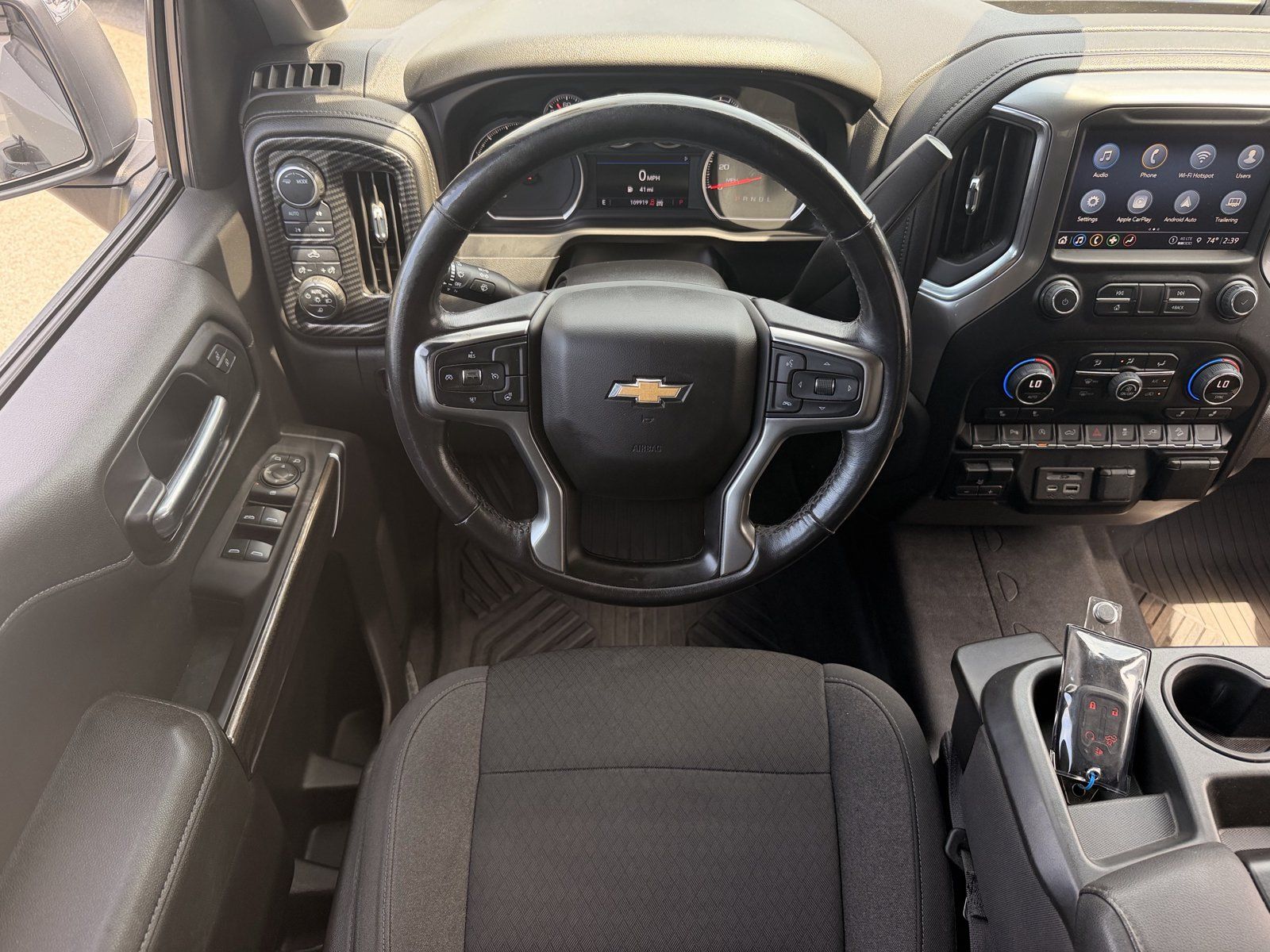 Used 2022 Chevrolet Silverado 1500 LT AWD/4WD image 29