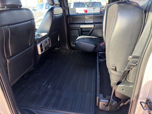 Used 2019 Ford F150 Lariat image 34