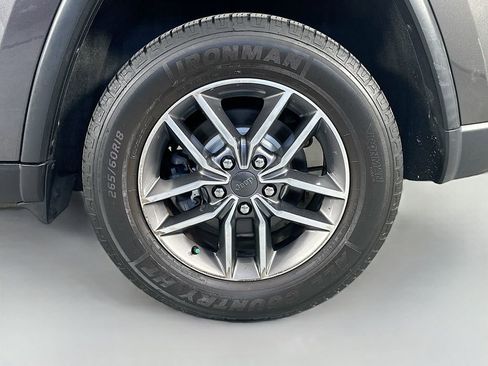Used 2020 Jeep Grand Cherokee Limited w/ Luxury Group II RWD image 35