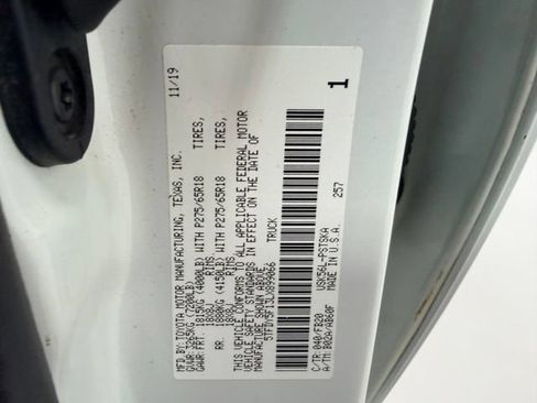 Used 2020 Toyota Tundra SR5 w/ TRD Off-Road Package AWD/4WD image 23