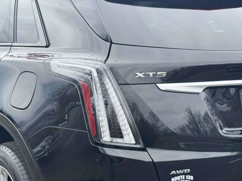 Used 2024 Cadillac XT5 Sportv w/ Technology Package AWD/4WD image 8
