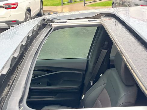 Used 2023 Honda Ridgeline Black Edition image 22