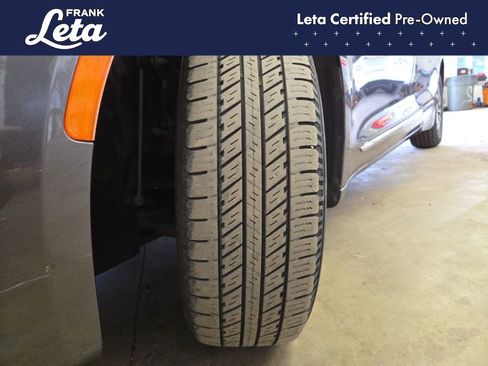 Used 2023 Chrysler Pacifica Limited image 26