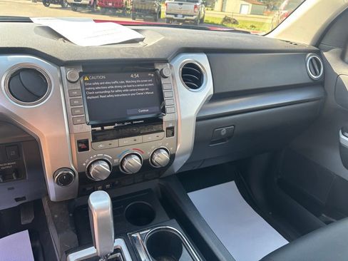 Used 2020 Toyota Tundra SR5 w/ SR5 Upgrade Package image 15